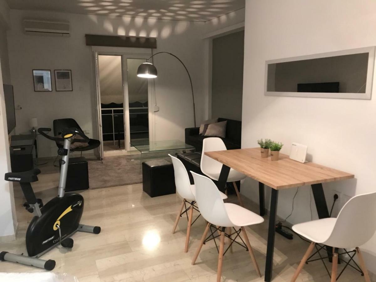 Renovated Minimal Apartment Next To Metro Atenas Exterior foto